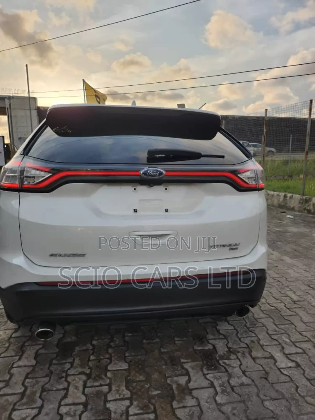 Ford Edge Titanium 4dr FWD (2.0L 4cyl 6A) 2016 White