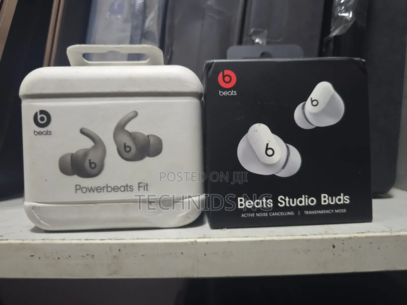 Beats Powerbeats Fit