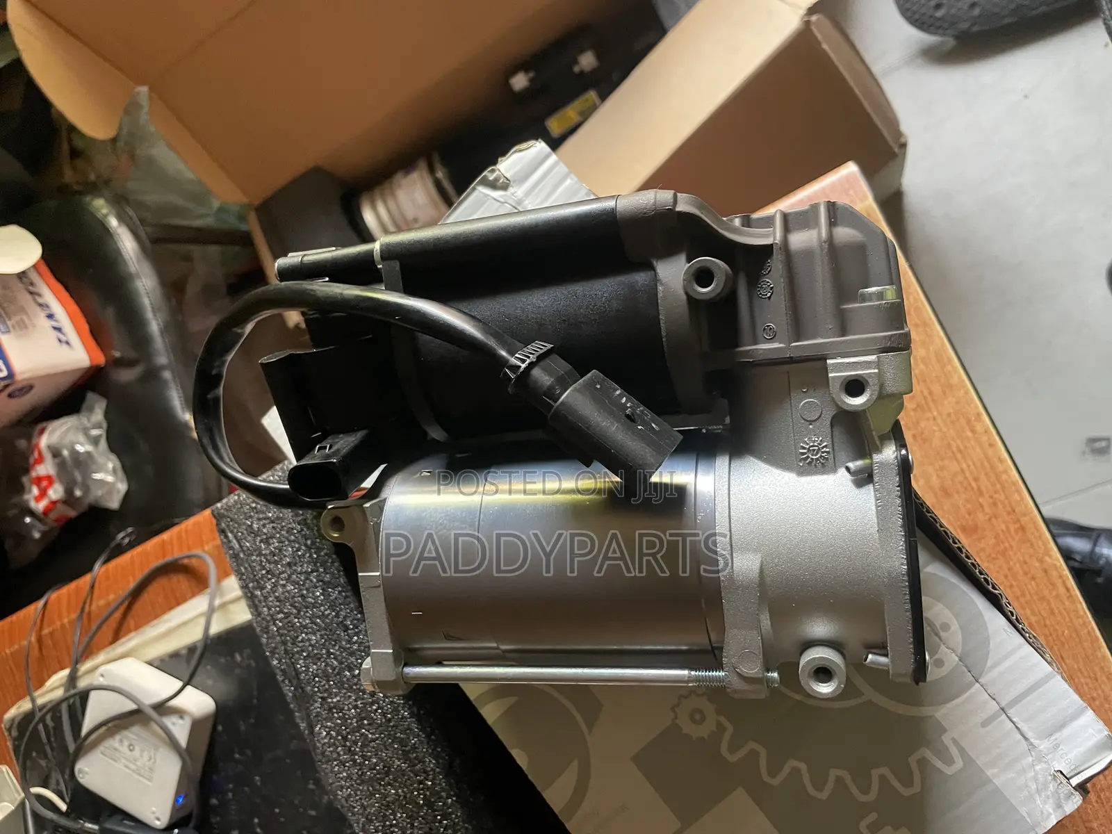 Mercedes Benz Air Suspension Compressor Pump/Airmatic Pump W205