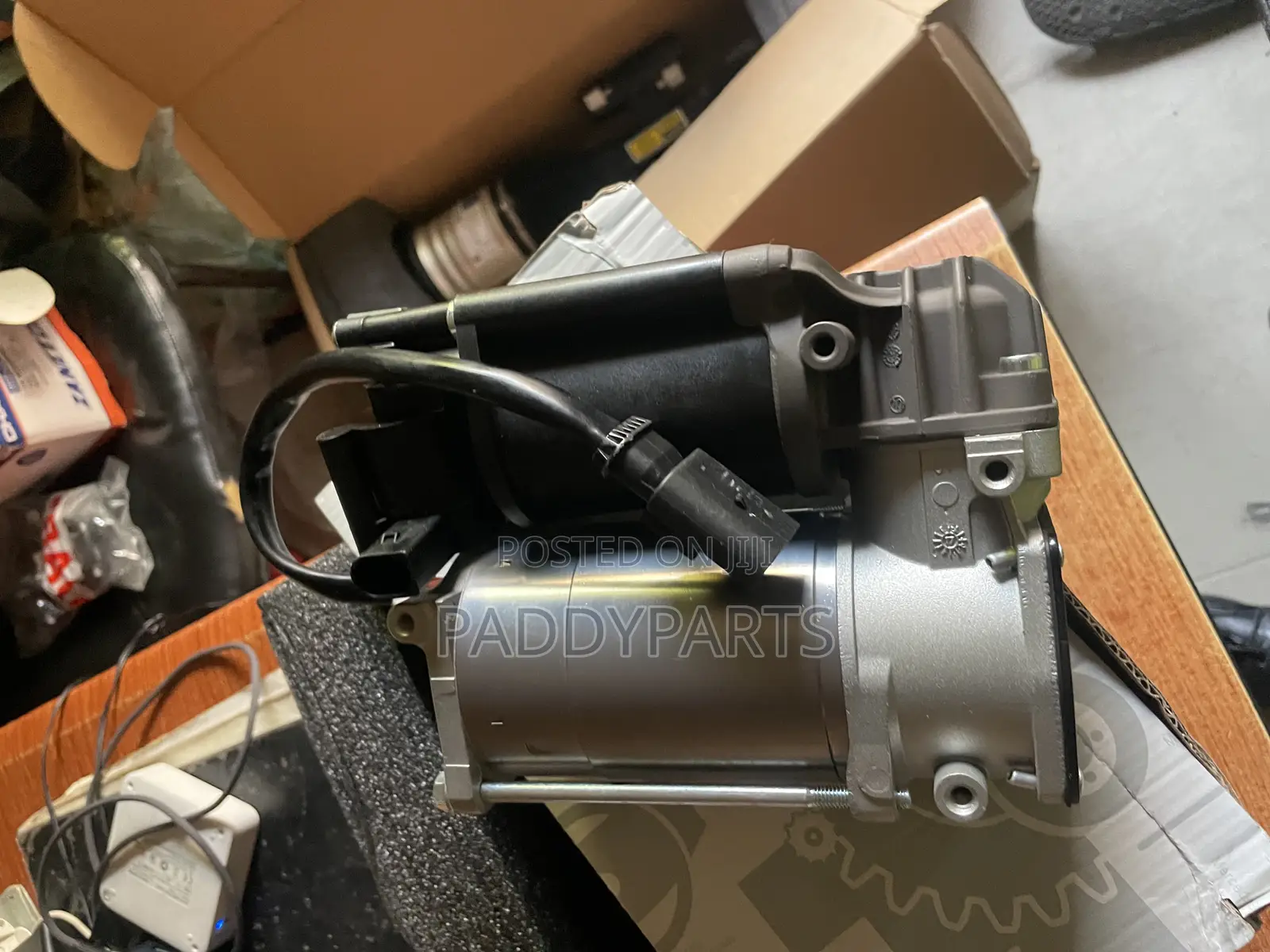 Mercedes Benz Air Suspension Compressor Pump/Airmatic Pump W205