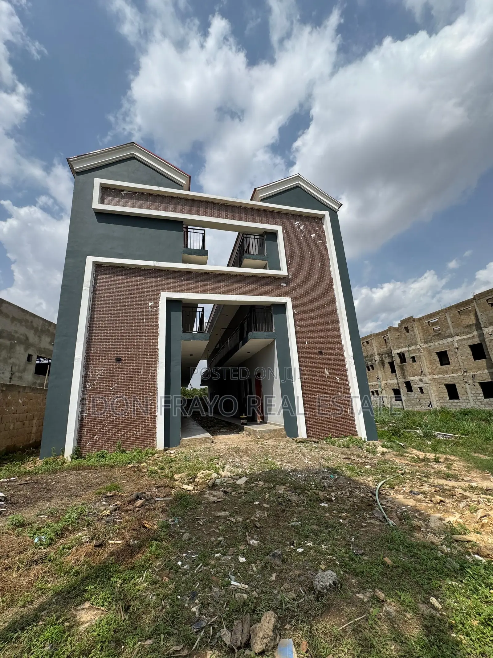 1bdrm Apartment in Behind Lead City, Akala Express for sale