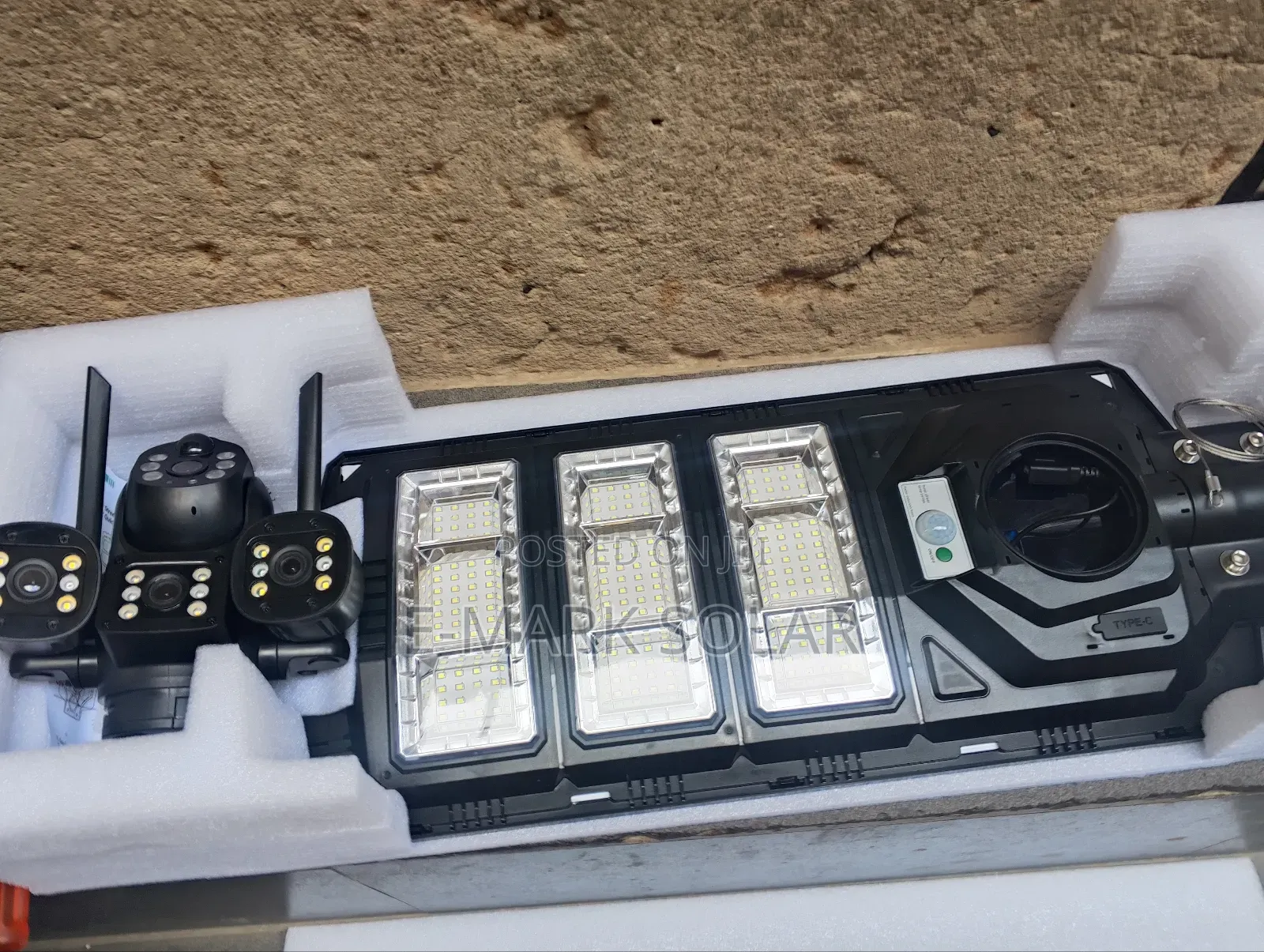 Ai All-in-One Solar Street Light With Camera
