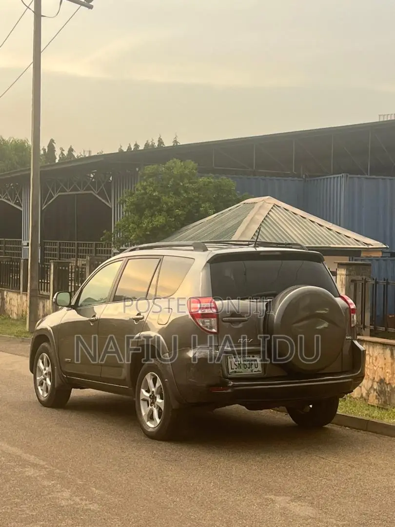 Toyota RAV4 2007 Gray