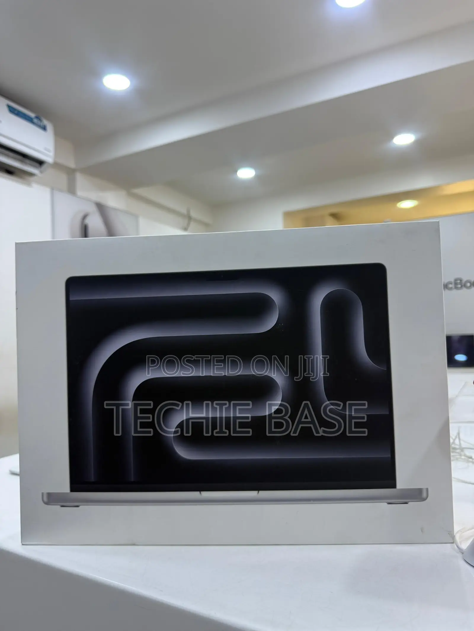New Laptop Apple MacBook Pro 2026 M5 Pro 24GB Apple M5 Pro SSD 1T