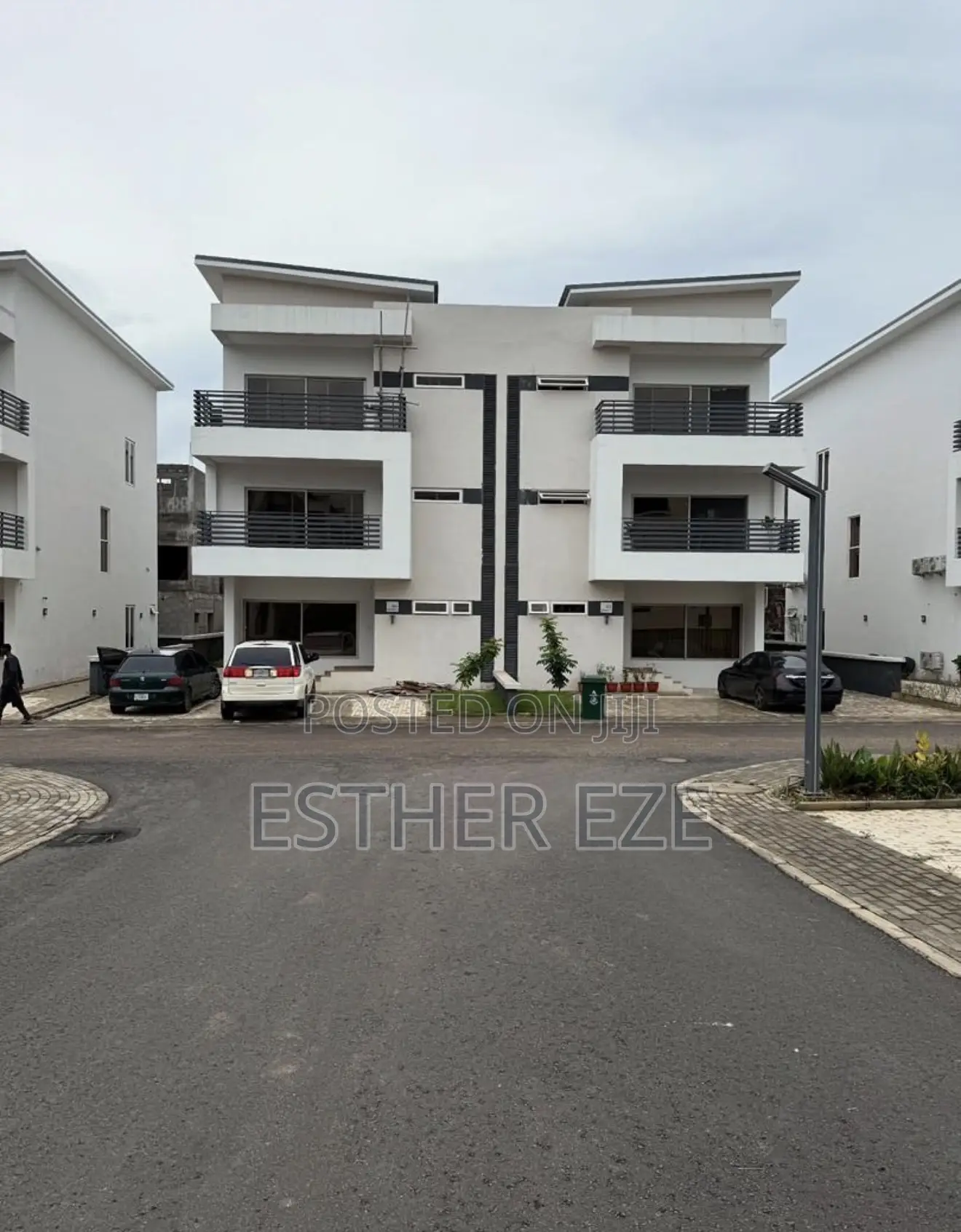 4bdrm Duplex in Maitama for sale