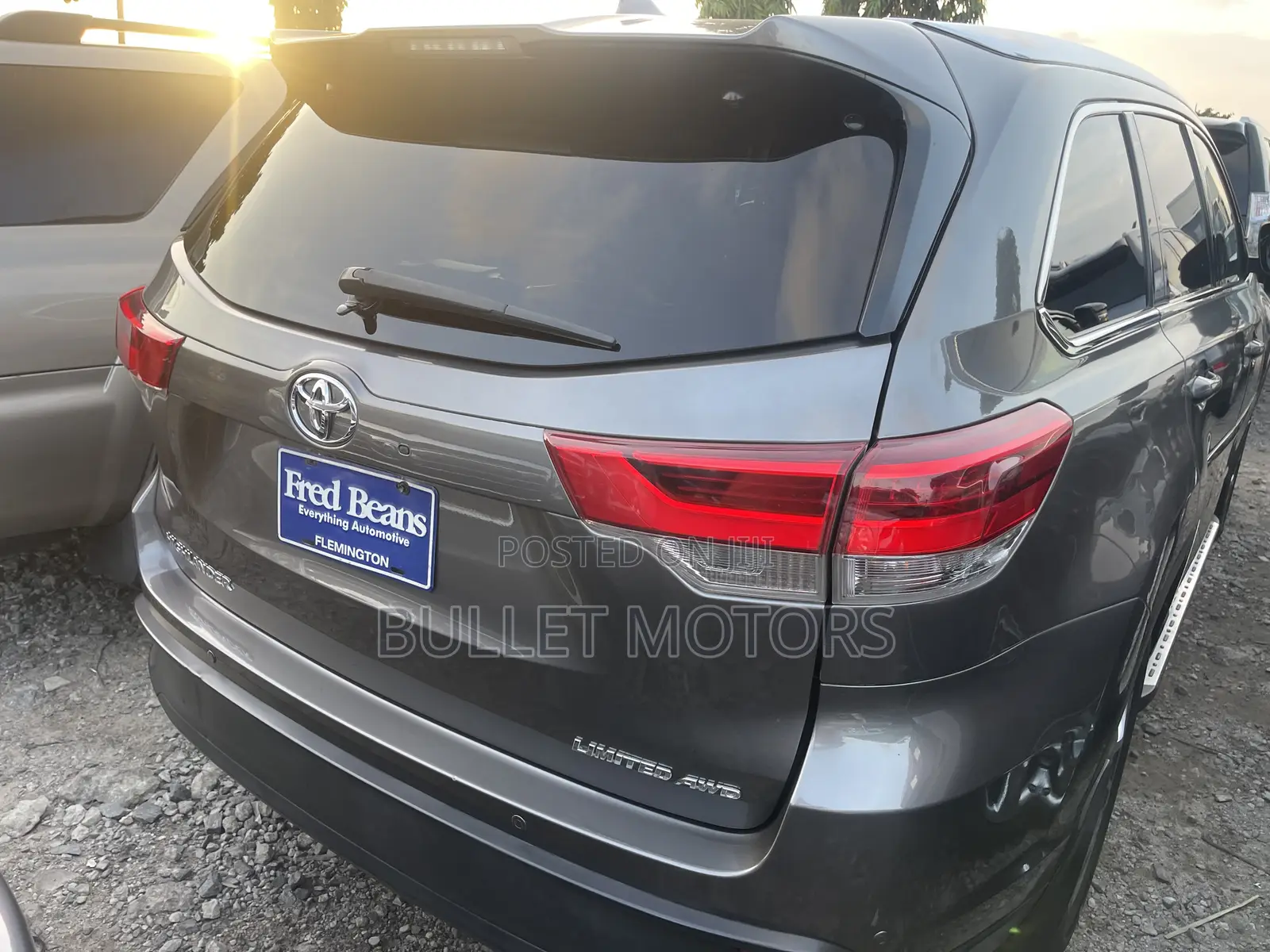 Toyota Highlander Limited 4dr SUV AWD (3.5L 6cyl 6A) 2015 Gray