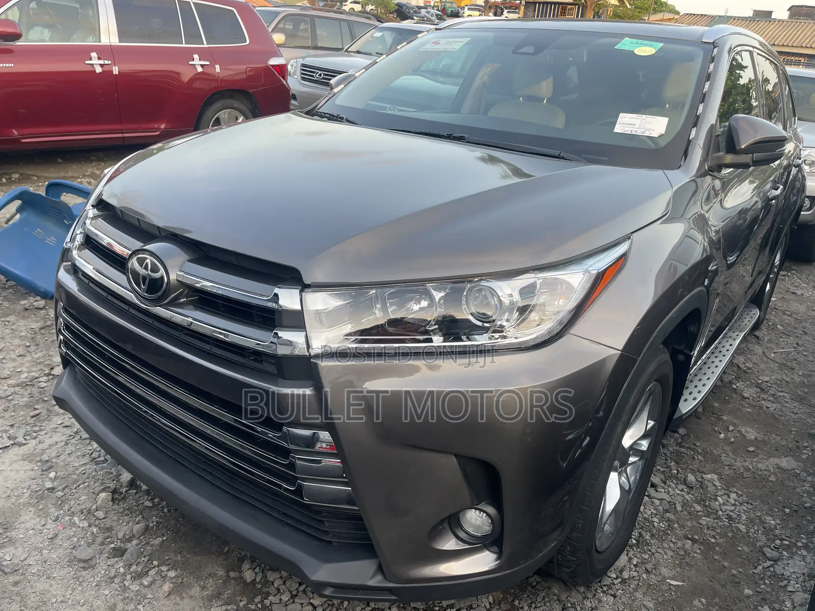 Toyota Highlander Limited 4x4 V6 (3.5L 6cyl 8A) 2017 Gray