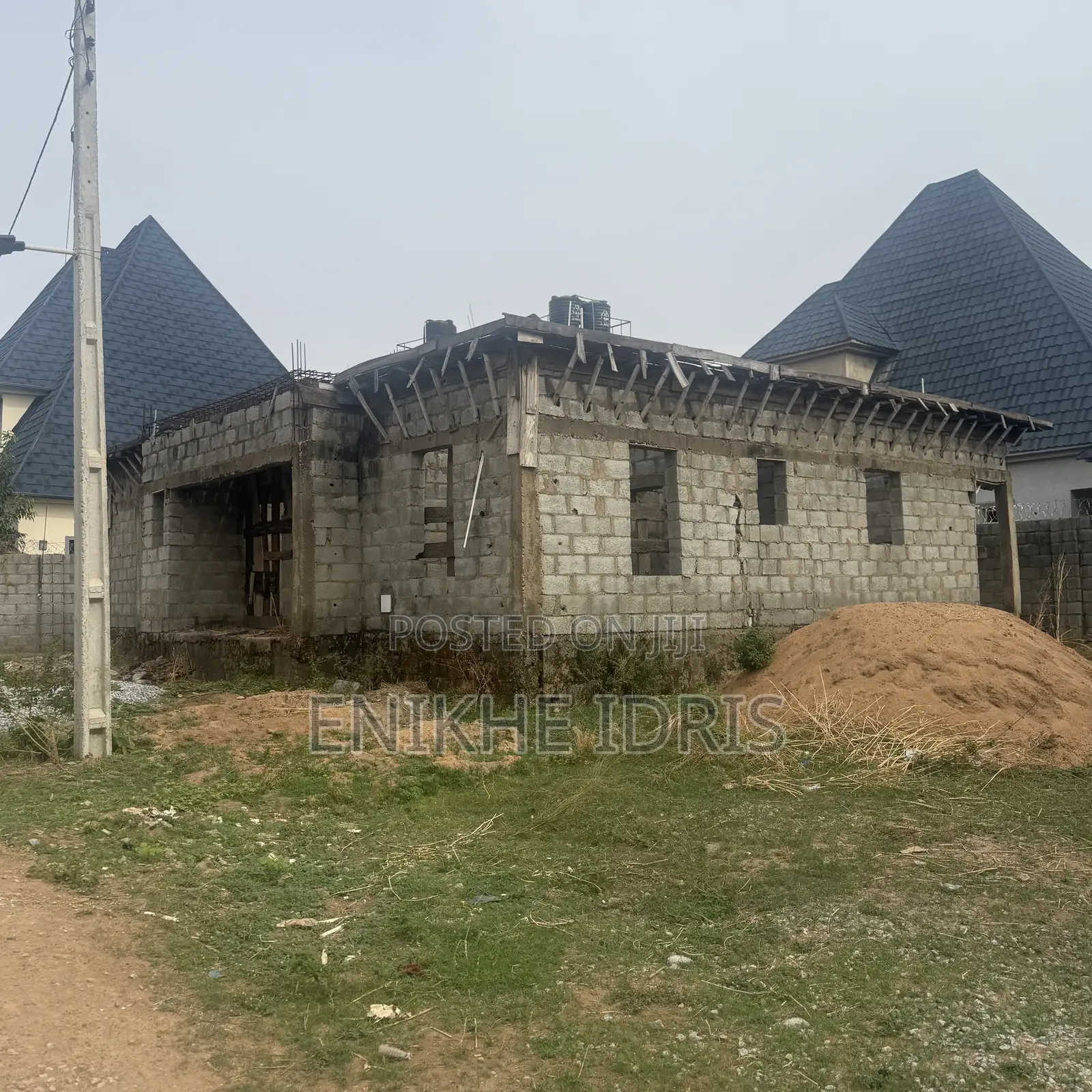 4bdrm Penthouse in Stable City, Lugbe District for sale