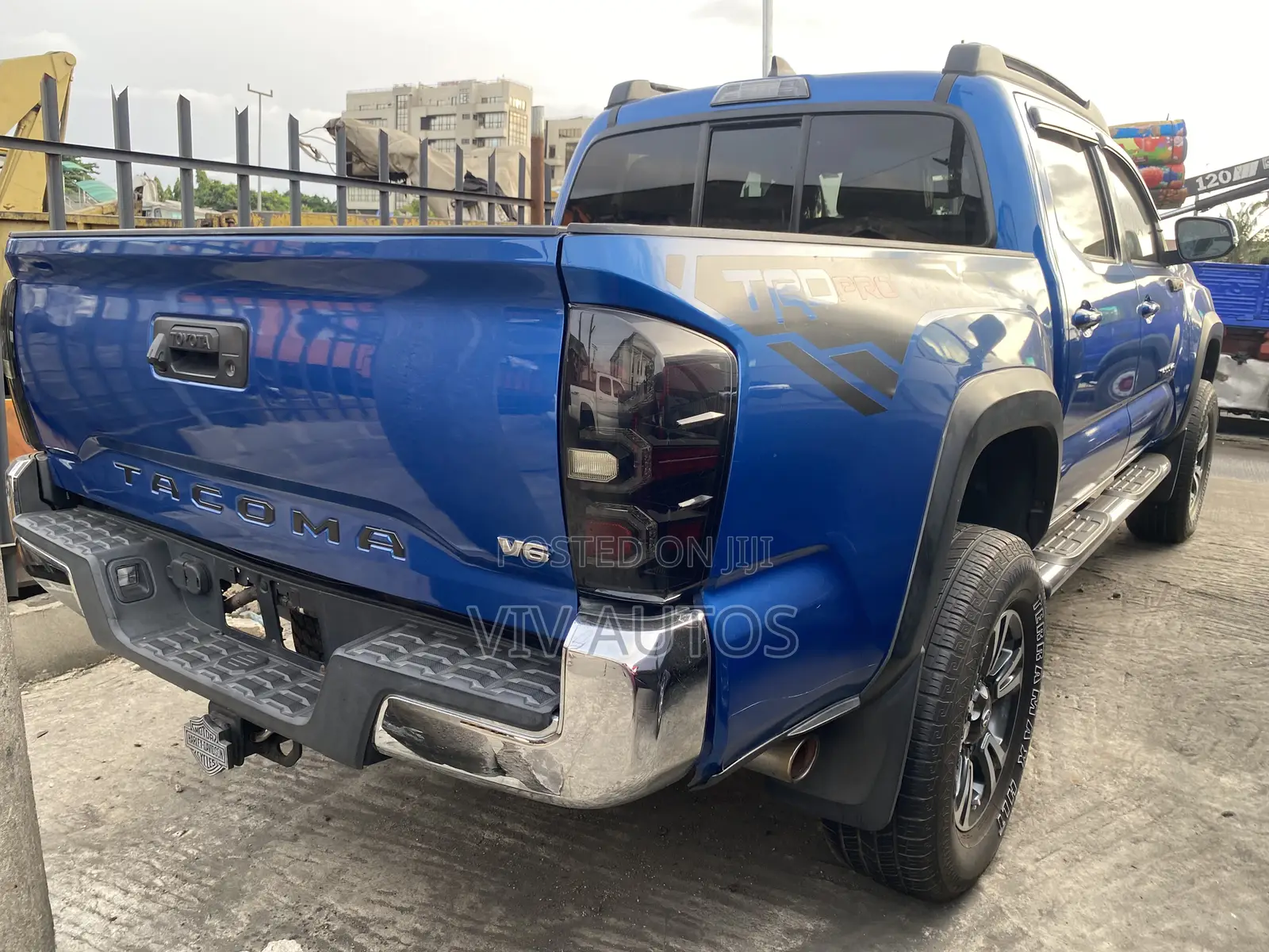 Toyota Tacoma TRD Off Road 2018 Blue