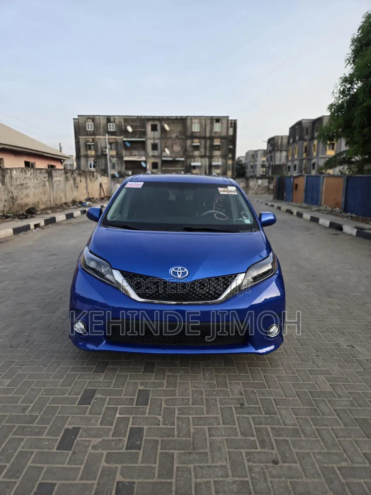 Toyota Sienna SE 8 Passenger 2011 Blue