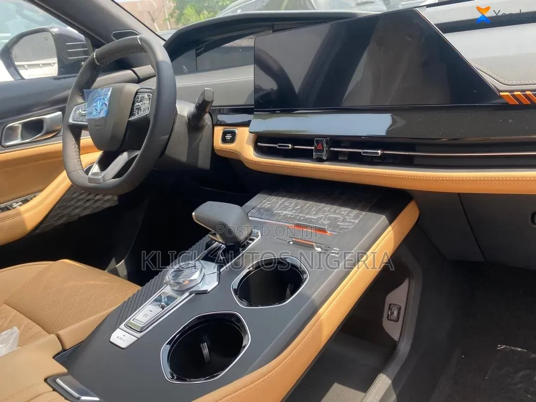 Changan UNI-K 2.0 Petrol FWD 2025 Gray