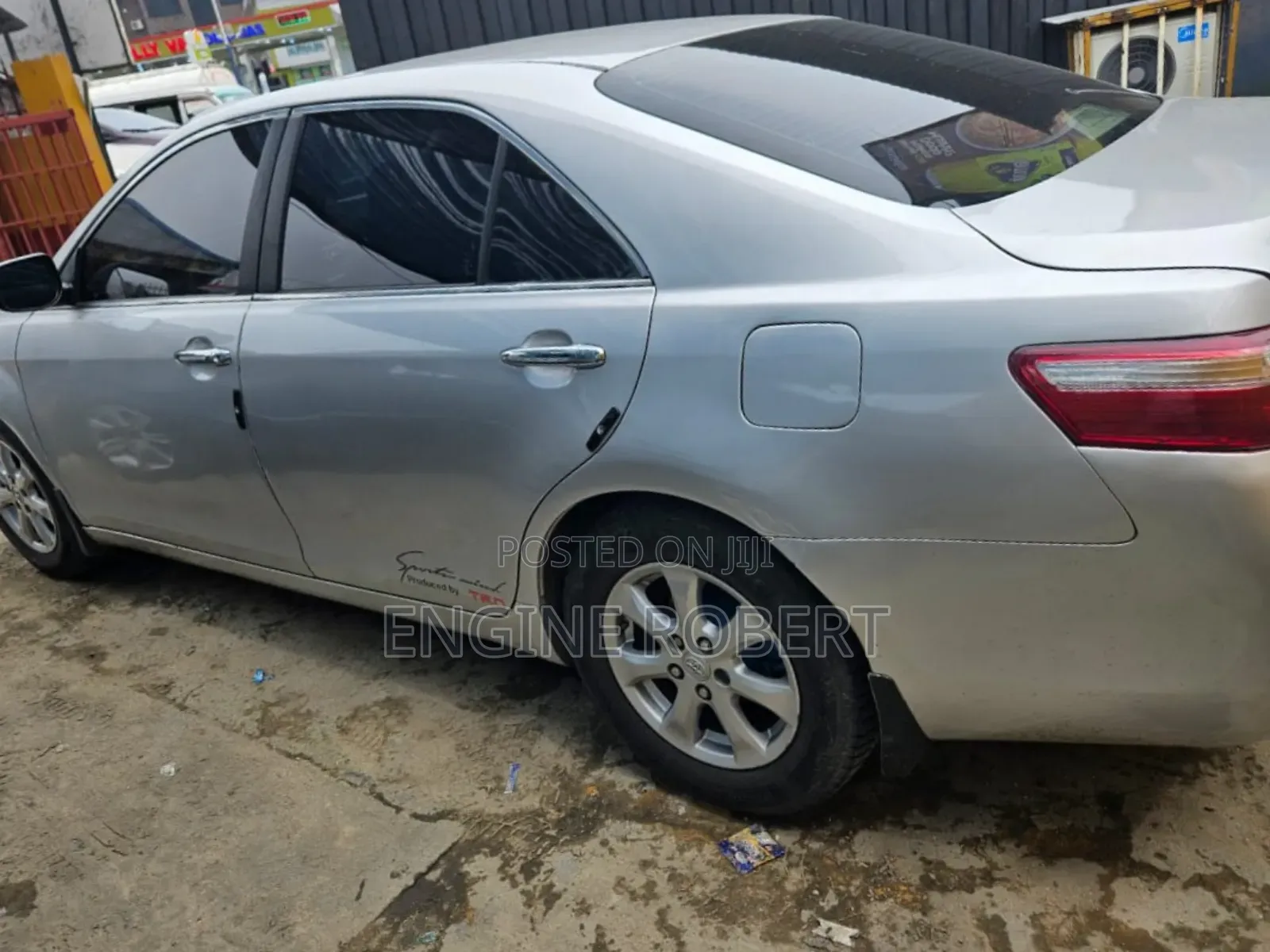 Toyota Camry LE 4dr Sedan (2.5L 4cyl 6AM) 2010 Silver