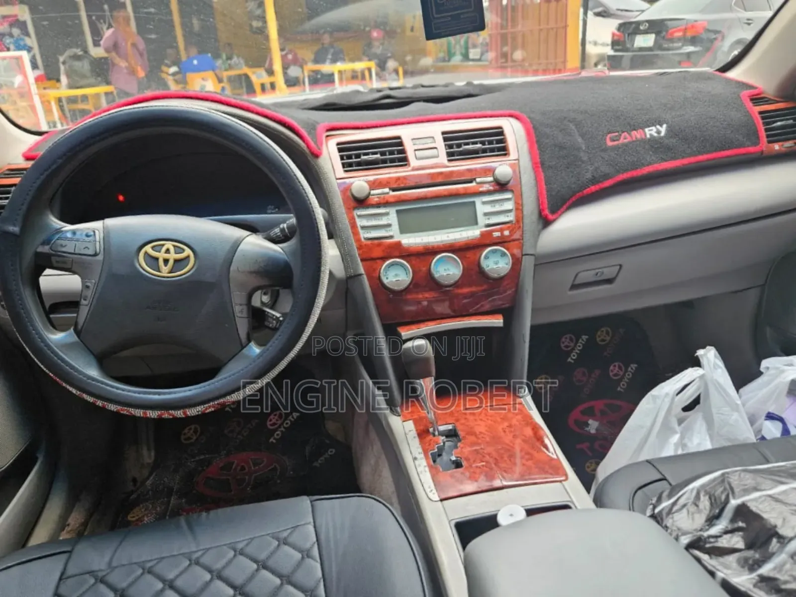 Toyota Camry LE 4dr Sedan (2.5L 4cyl 6AM) 2010 Silver