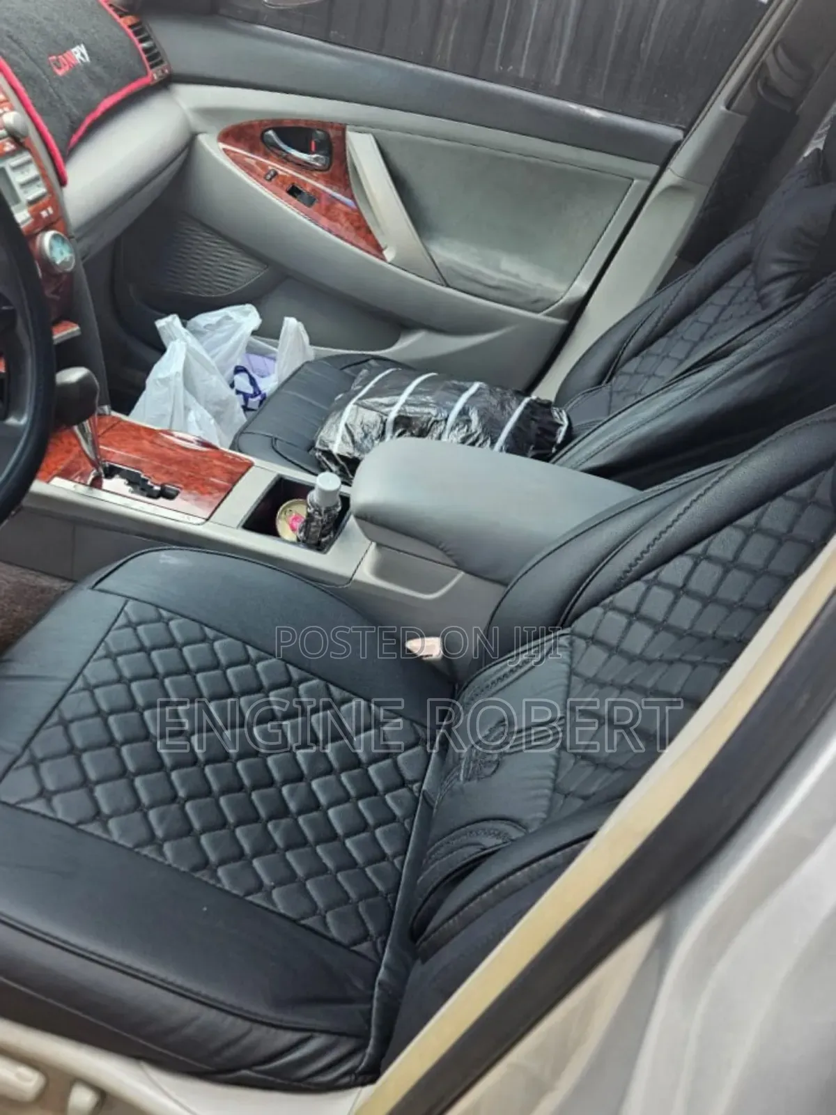 Toyota Camry LE 4dr Sedan (2.5L 4cyl 6AM) 2010 Silver