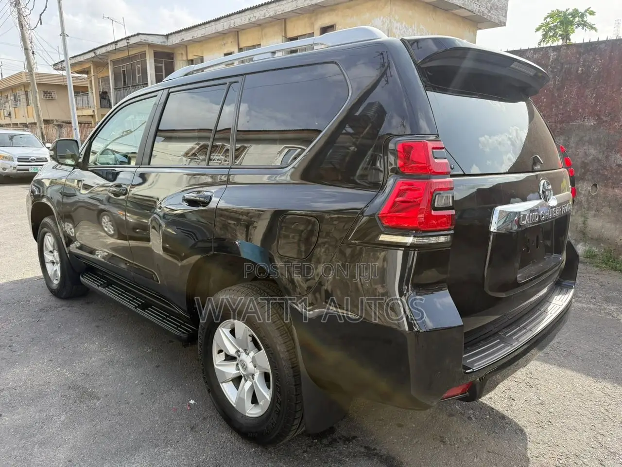 New Toyota Land Cruiser Prado 2.7 2023 Black