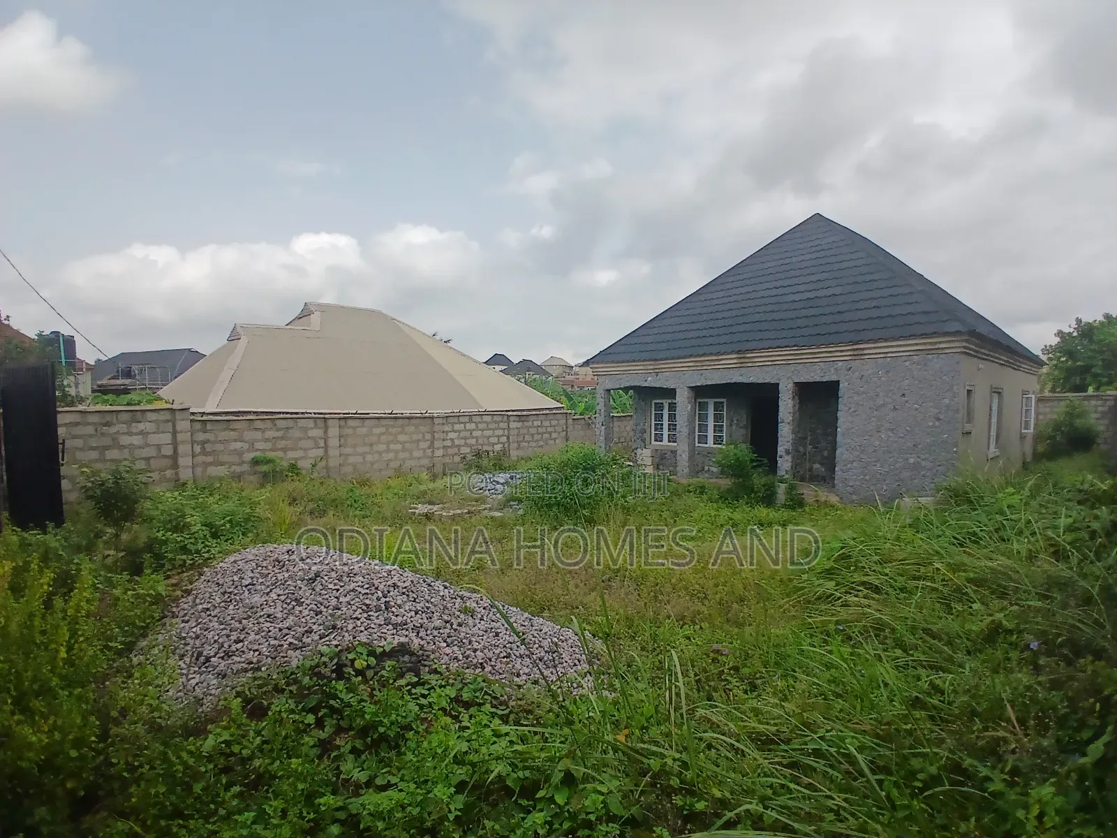 2bdrm Bungalow in Sheu, Ologuneru, Ibadan for sale