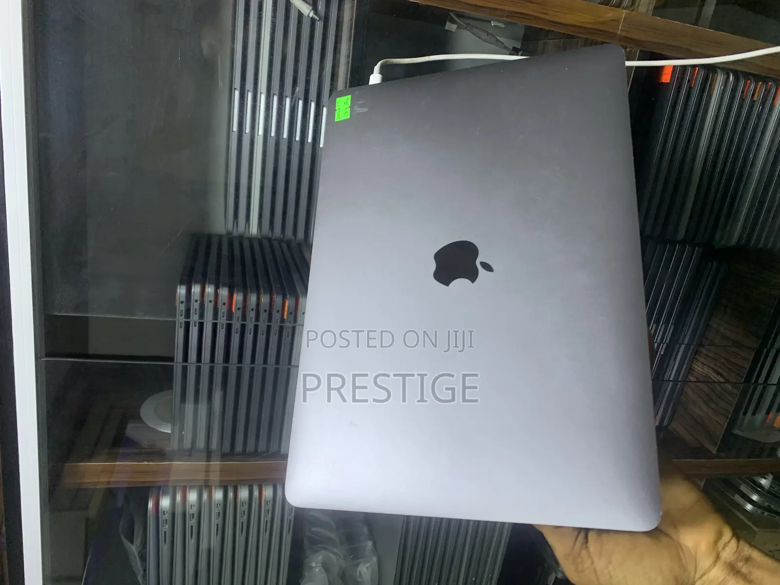 Laptop Apple MacBook Pro 2020 16GB Intel Core i7 SSD 512GB