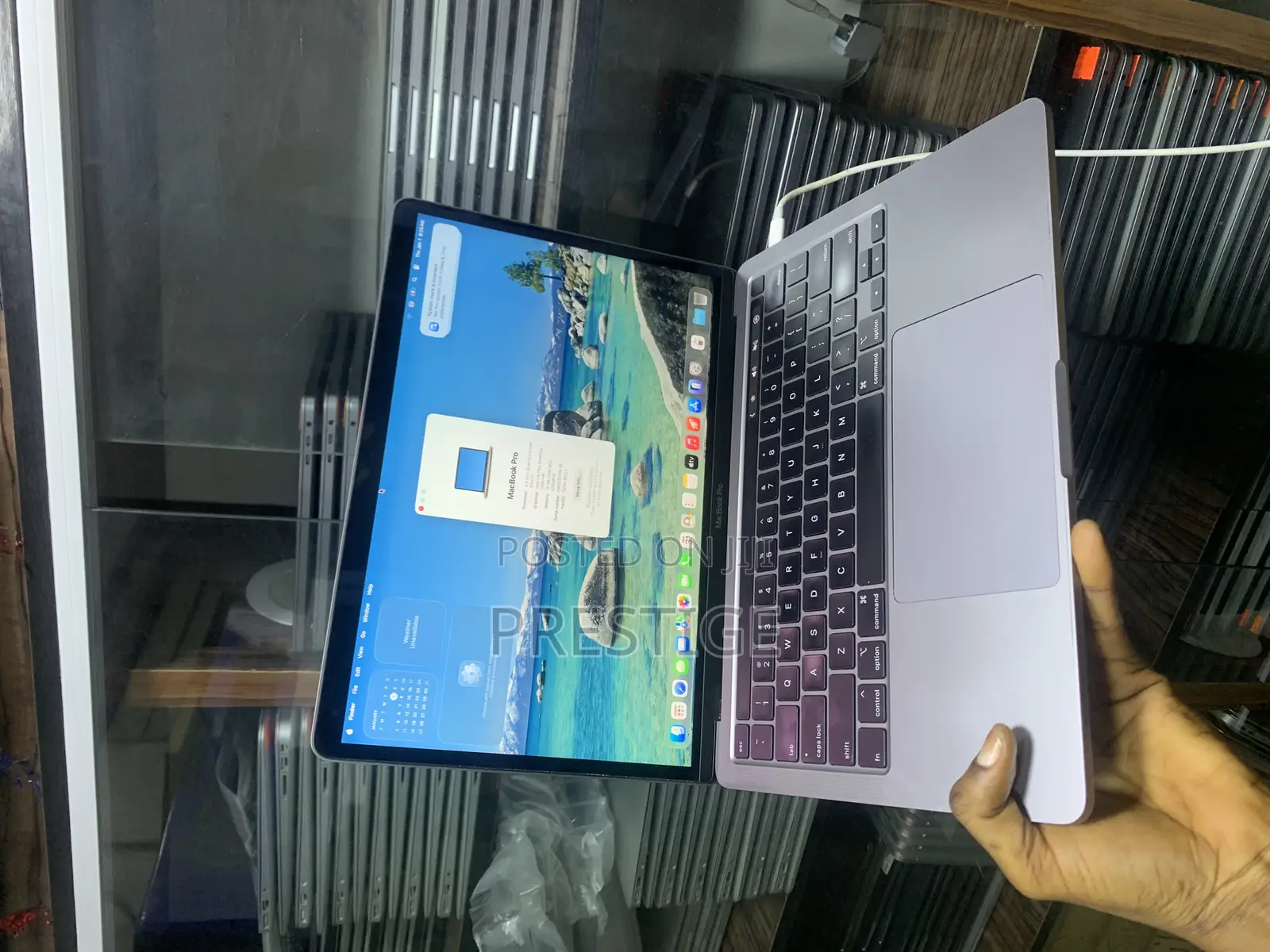 Laptop Apple MacBook Pro 2020 16GB Intel Core i7 SSD 512GB