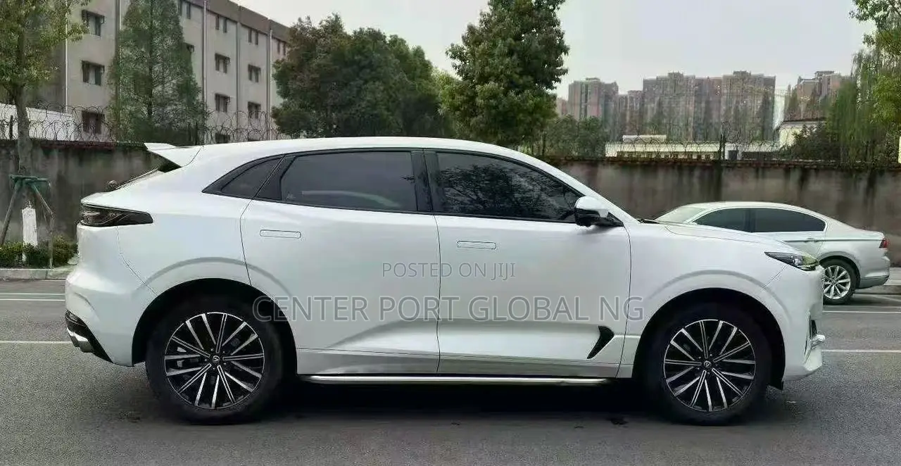 Changan UNI-K 2.0 Petrol AWD 2023 White