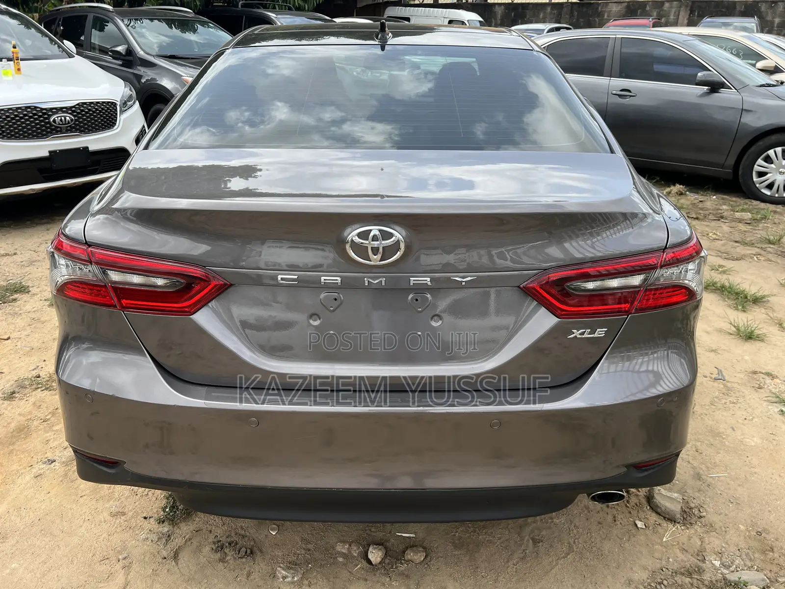 Toyota Camry XLE 2021 Gray