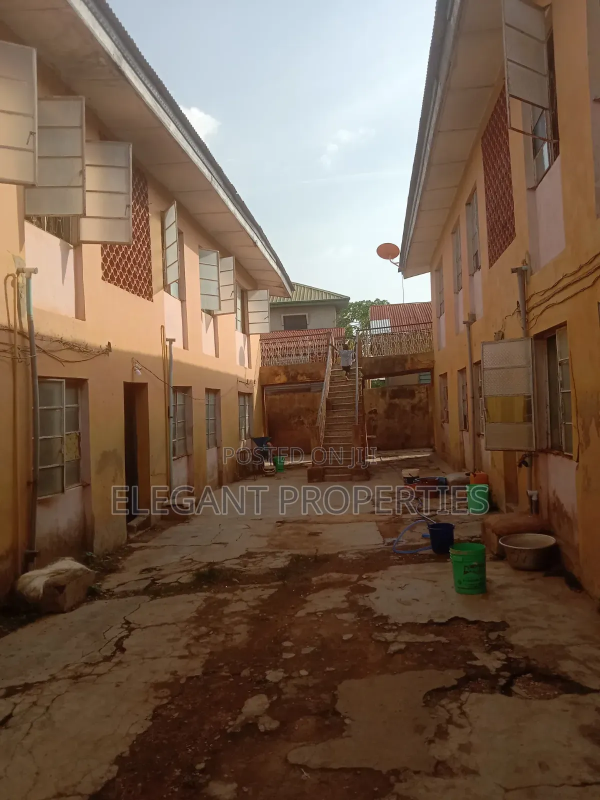 3bdrm Block of Flats in Elegant Properties, Osogbo for sale