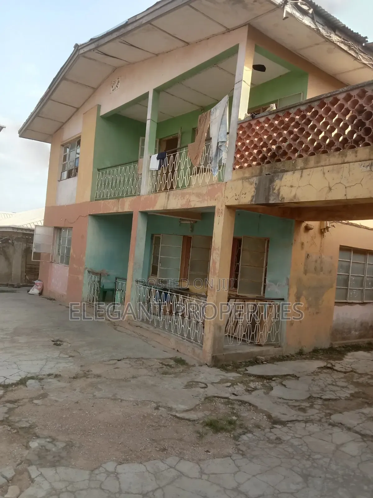 3bdrm Block of Flats in Elegant Properties, Osogbo for sale