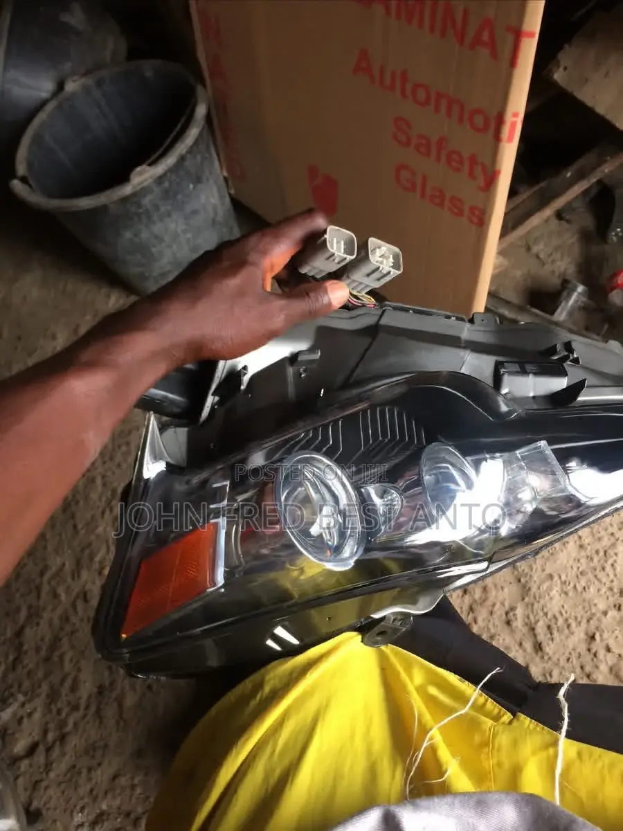 Headlamp Lexus Is350 2015 Model