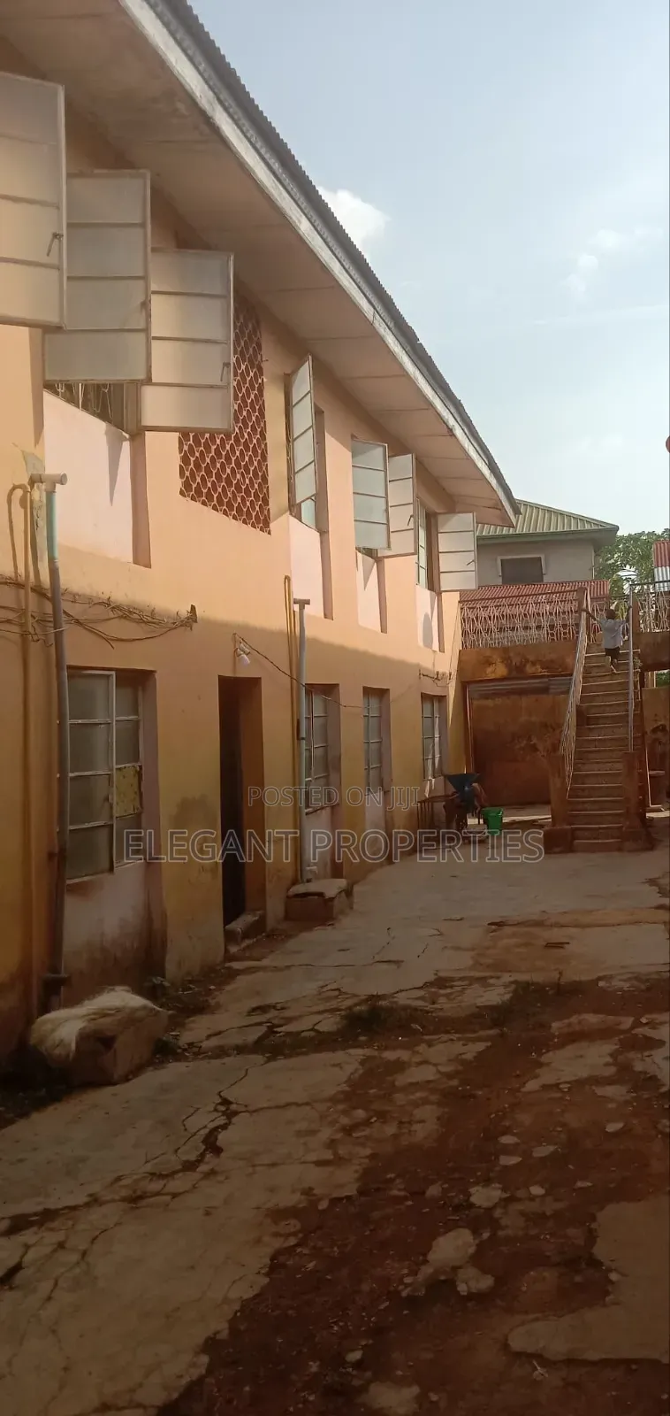 3bdrm Block of Flats in Elegant Properties, Osogbo for sale