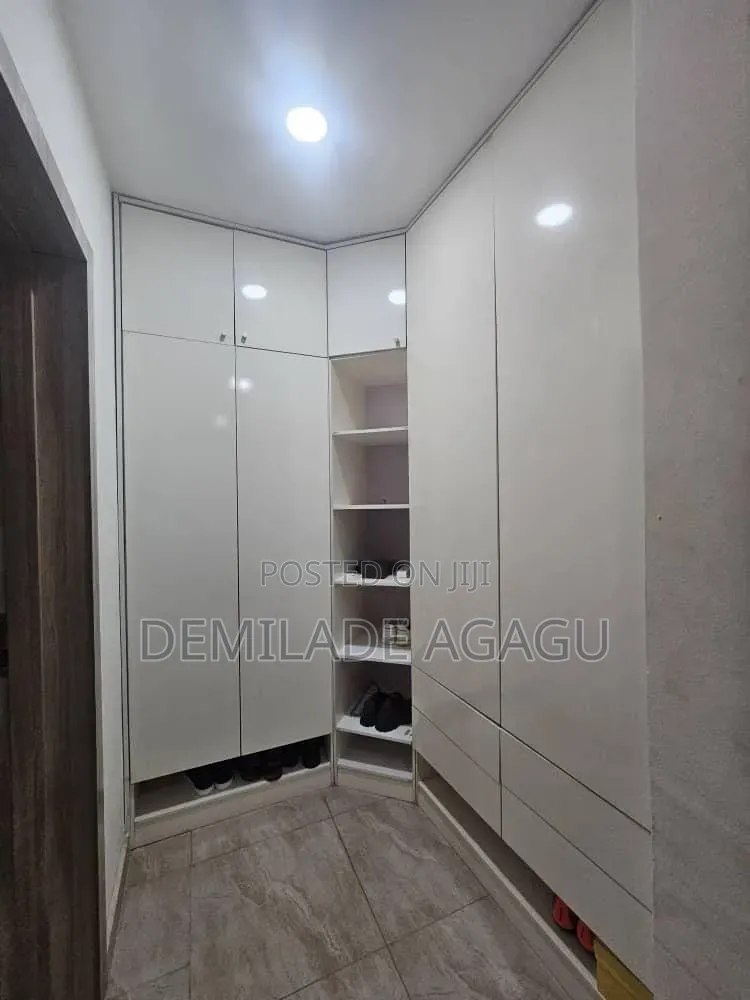Furnished 4bdrm Duplex in Ikate for sale