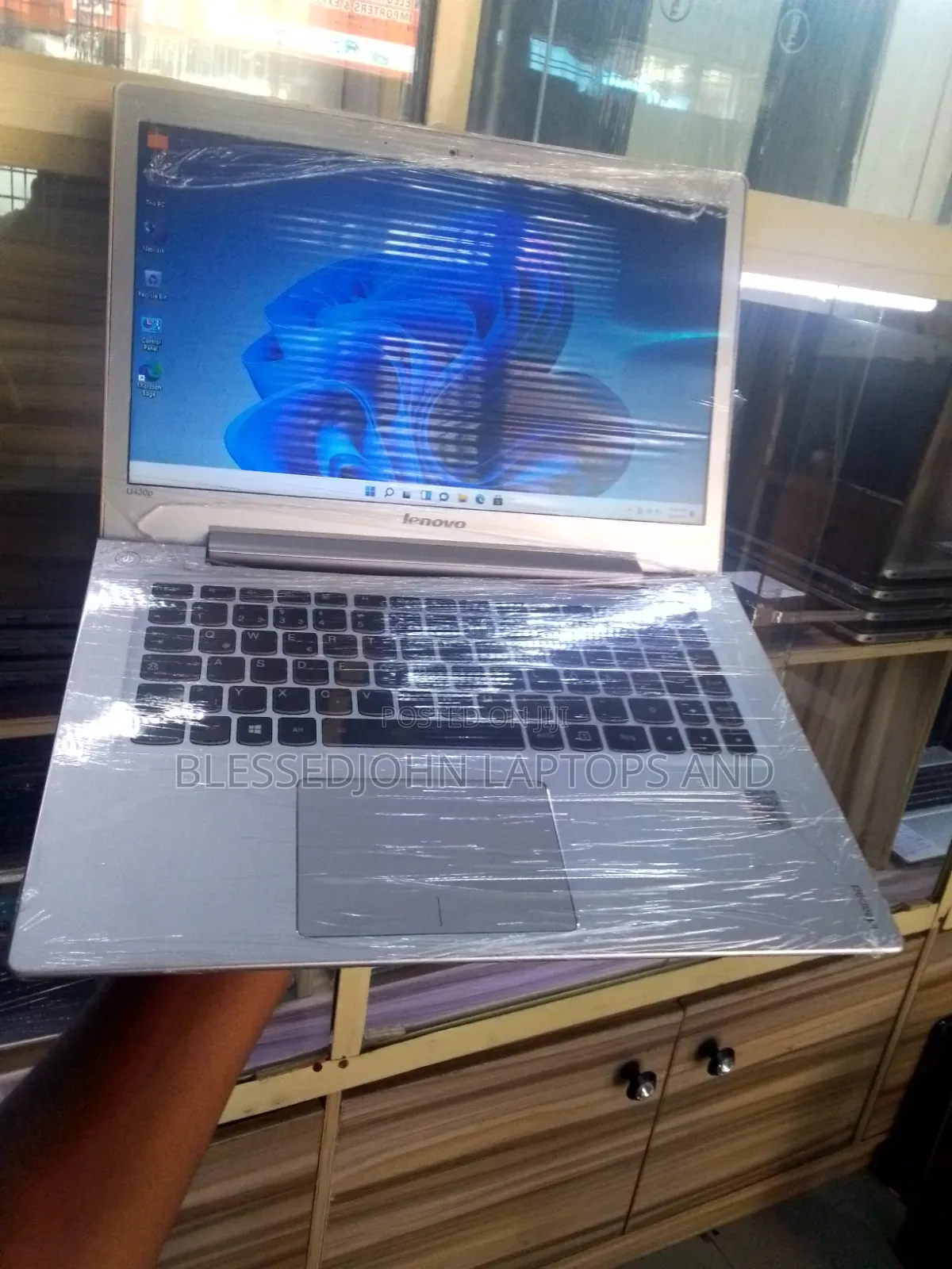 Laptop Lenovo IdeaPad U450P 8GB Intel Core i5 HDD 500GB