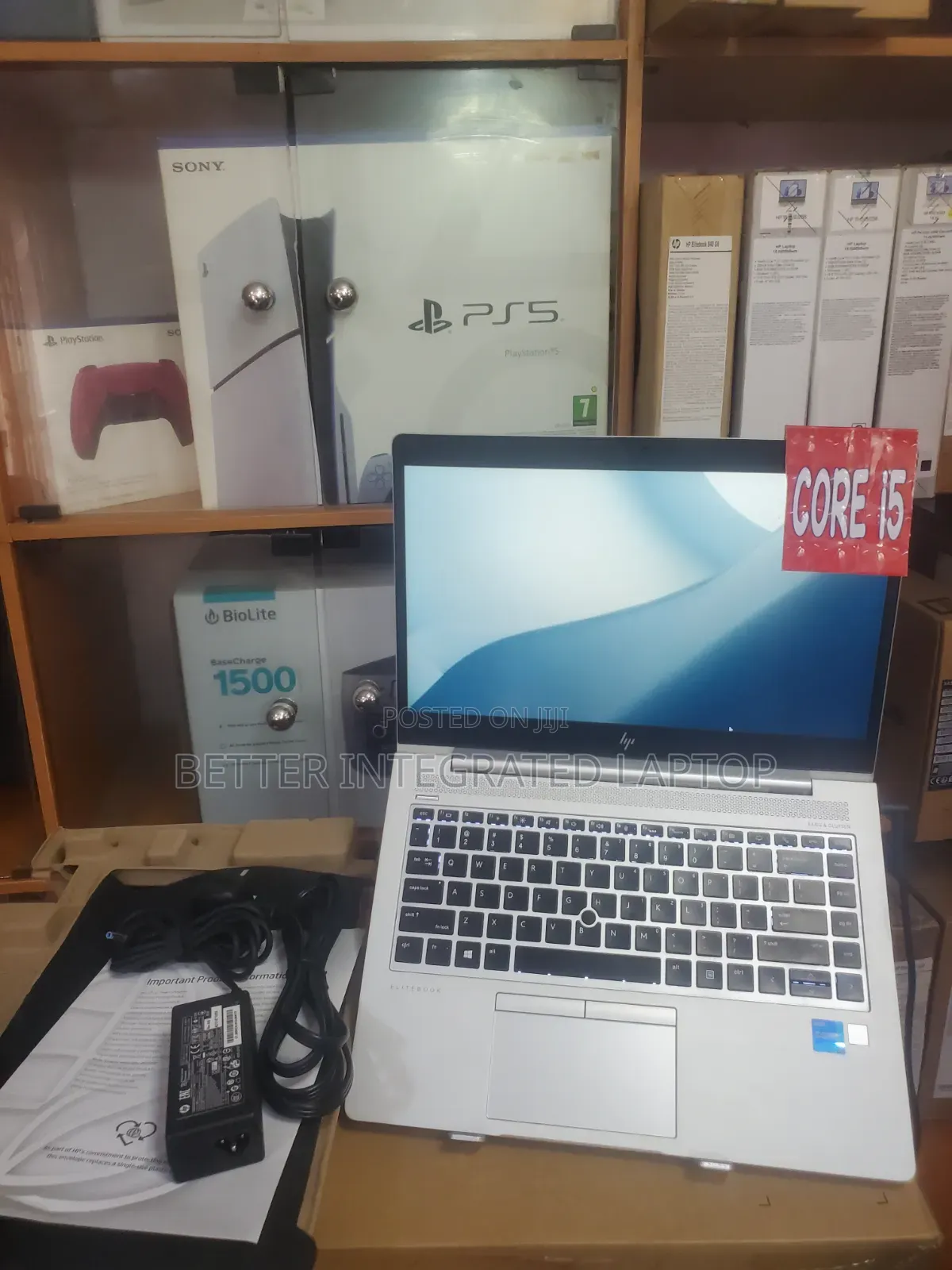 New Laptop HP EliteBook 820 8GB Intel Core 5 SSD 256GB