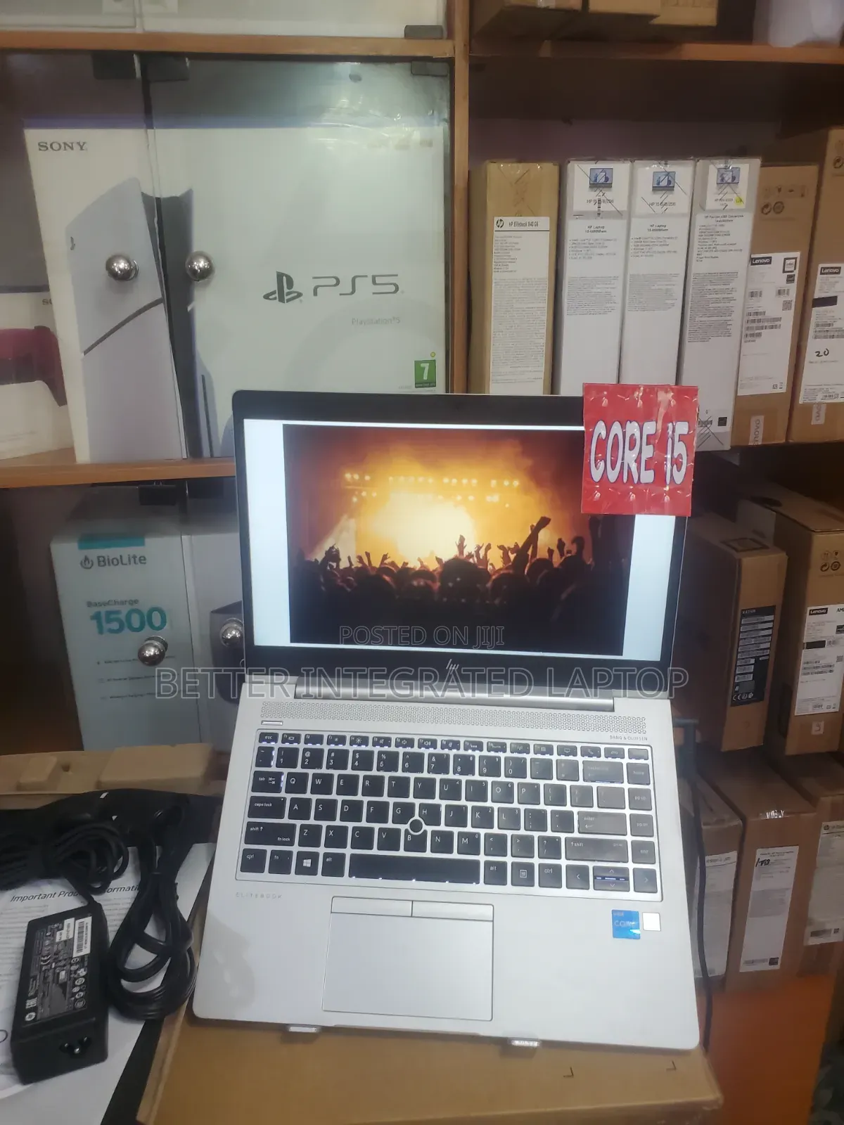 New Laptop HP EliteBook 820 8GB Intel Core 5 SSD 256GB
