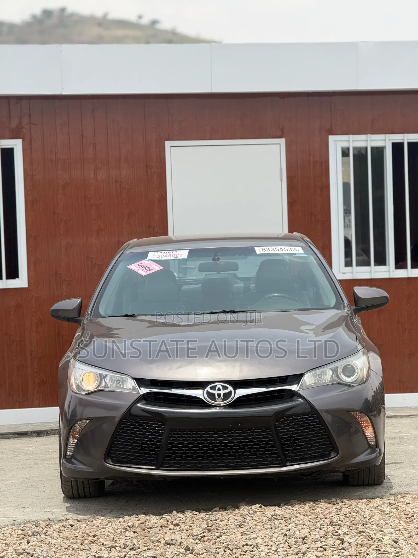 Toyota Camry SE 4dr Sedan (2.5L 4cyl 6A) 2016 Gray