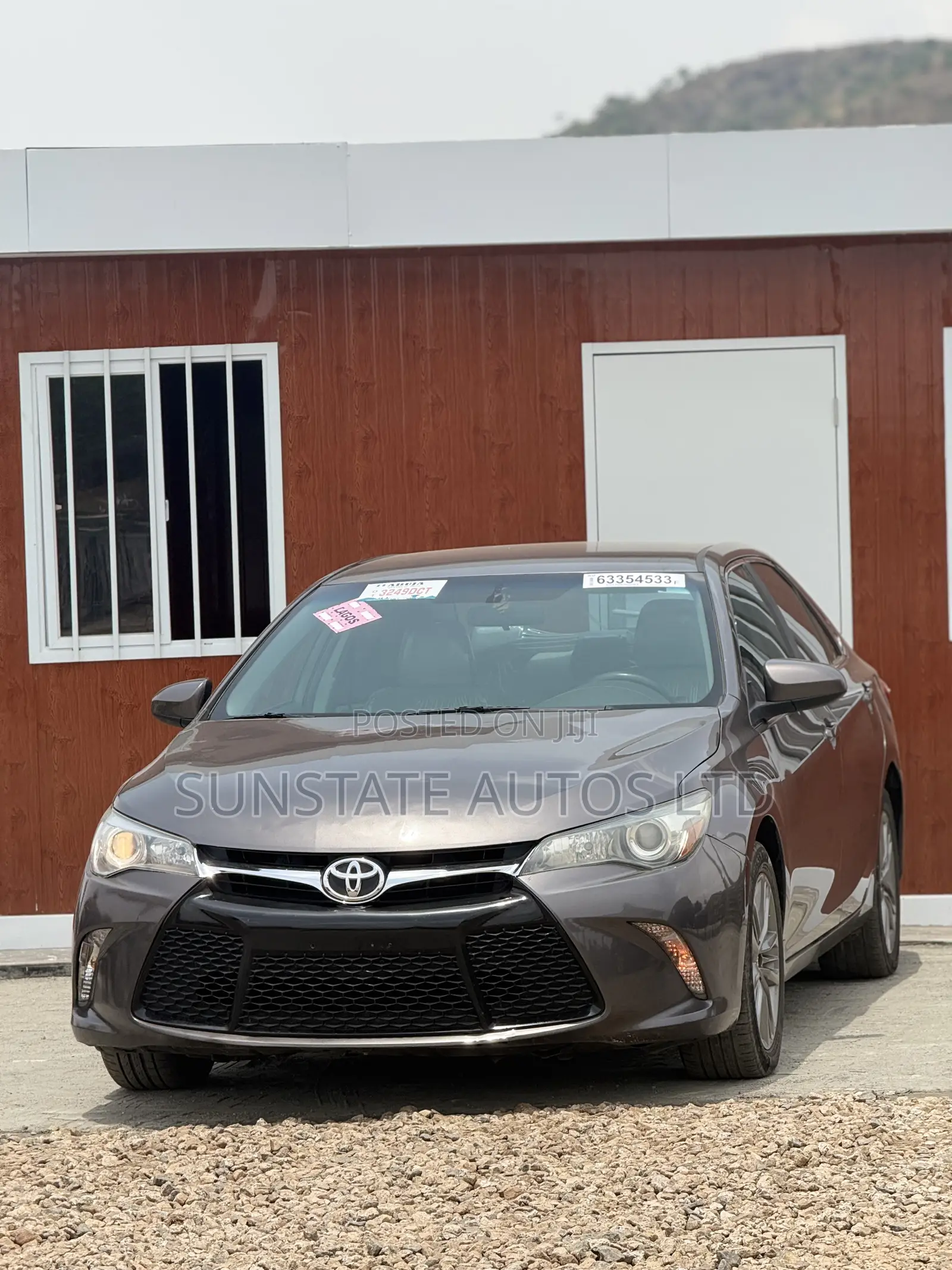 Toyota Camry SE 4dr Sedan (2.5L 4cyl 6A) 2016 Gray