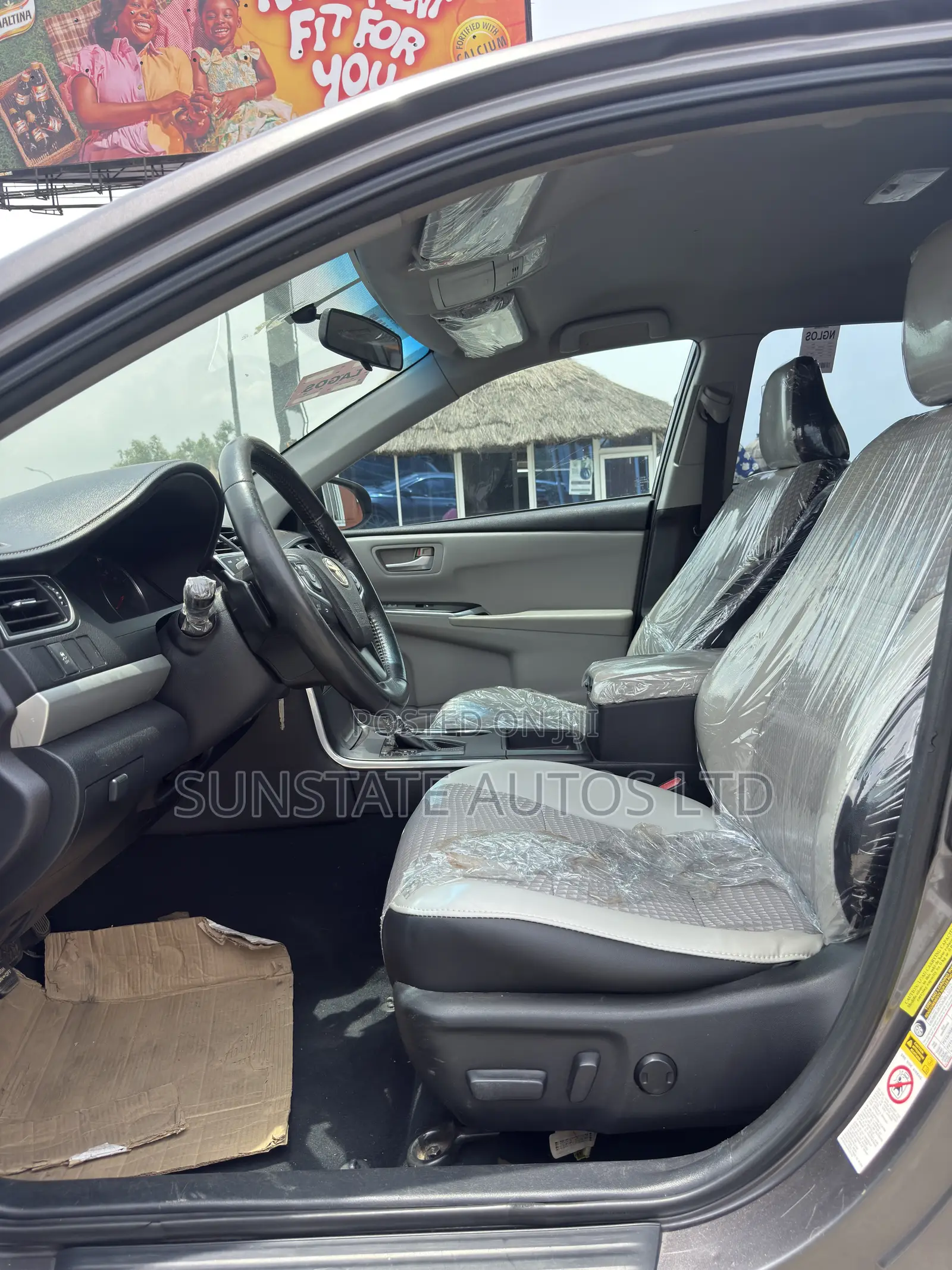 Toyota Camry SE 4dr Sedan (2.5L 4cyl 6A) 2016 Gray