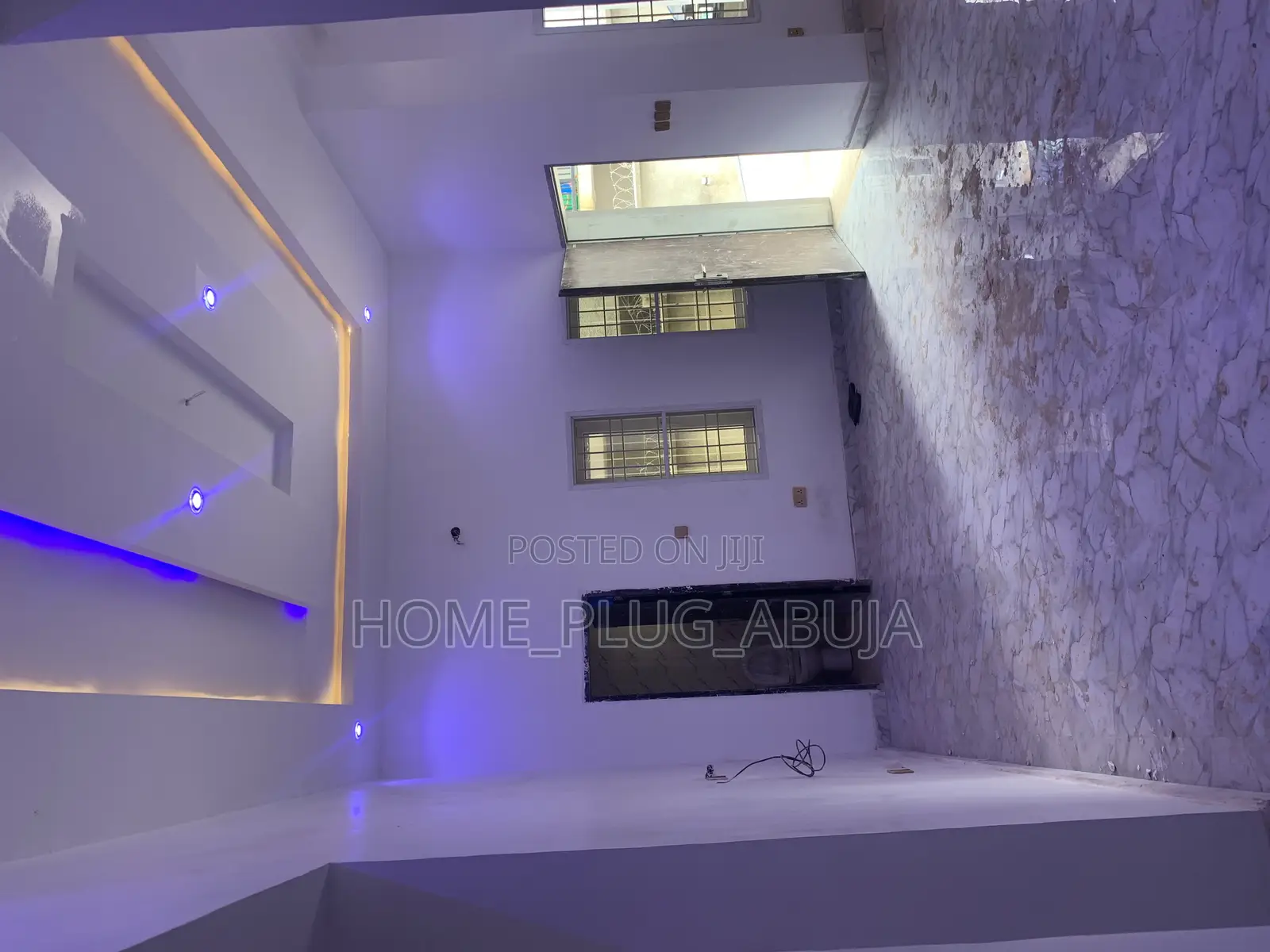 3bdrm Block of Flats in Rockview Estate for rent