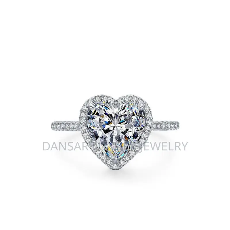 Pure 925 Sterling Silver With 0.5 Moissanite