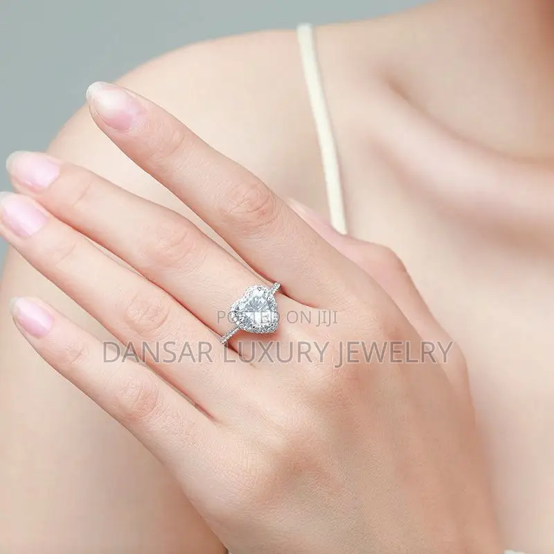 Pure 925 Sterling Silver With 0.5 Moissanite