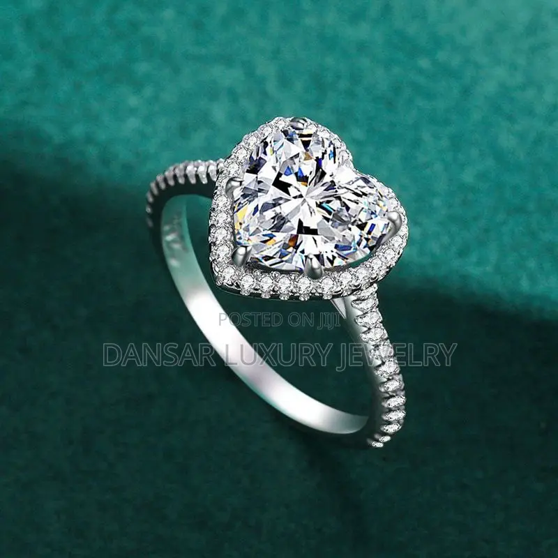 Pure 925 Sterling Silver With 0.5 Moissanite