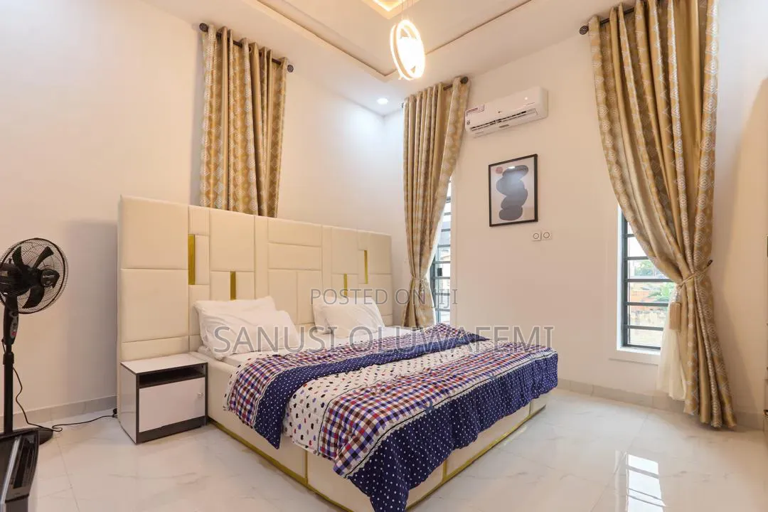 Furnished 5bdrm Duplex in Omole Phase 1 for sale