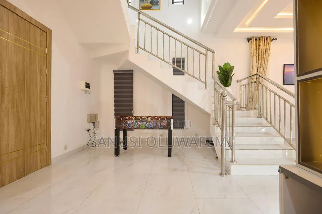 Furnished 5bdrm Duplex in Omole Phase 1 for sale