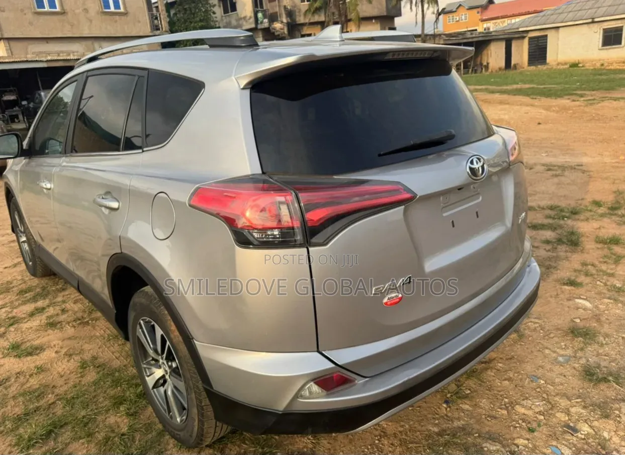 Toyota RAV4 2018 Silver