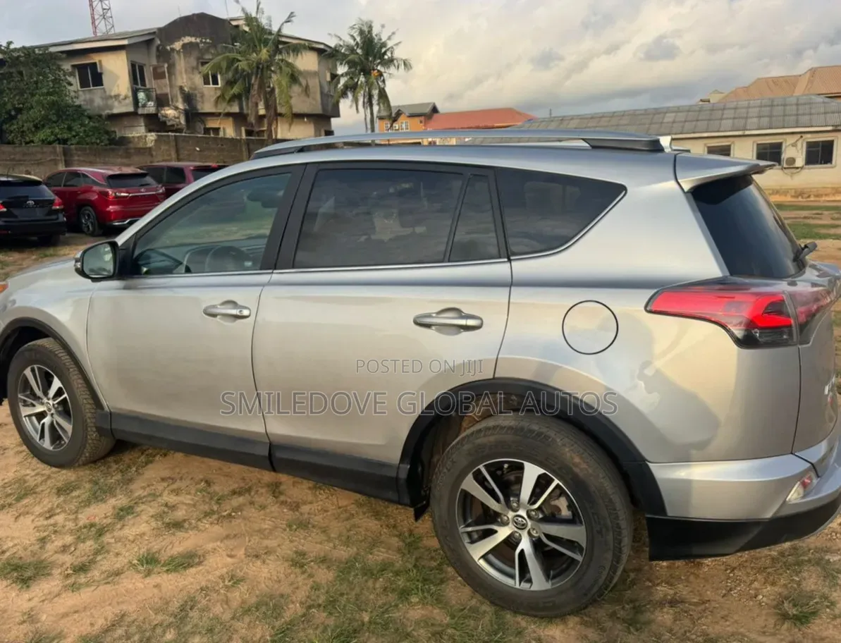 Toyota RAV4 2018 Silver