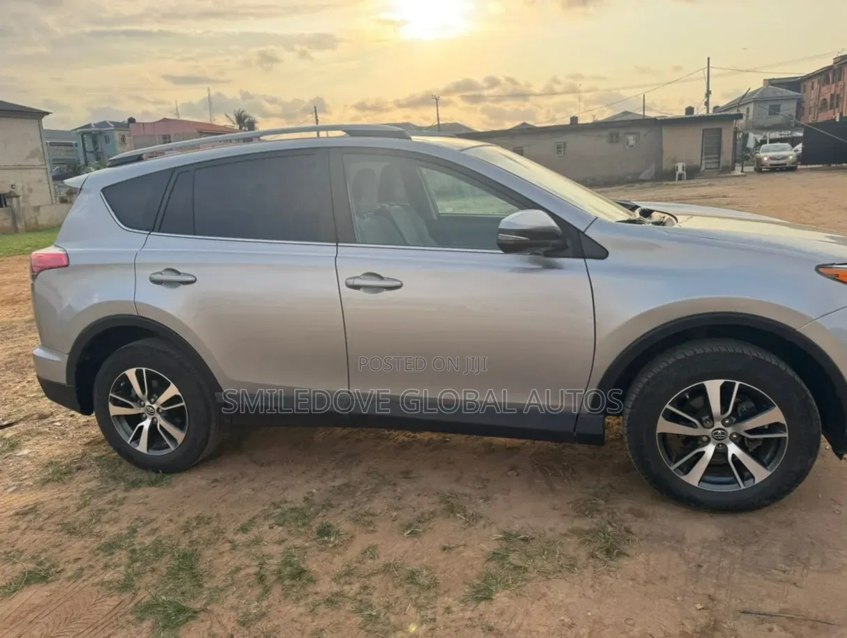 Toyota RAV4 2018 Silver