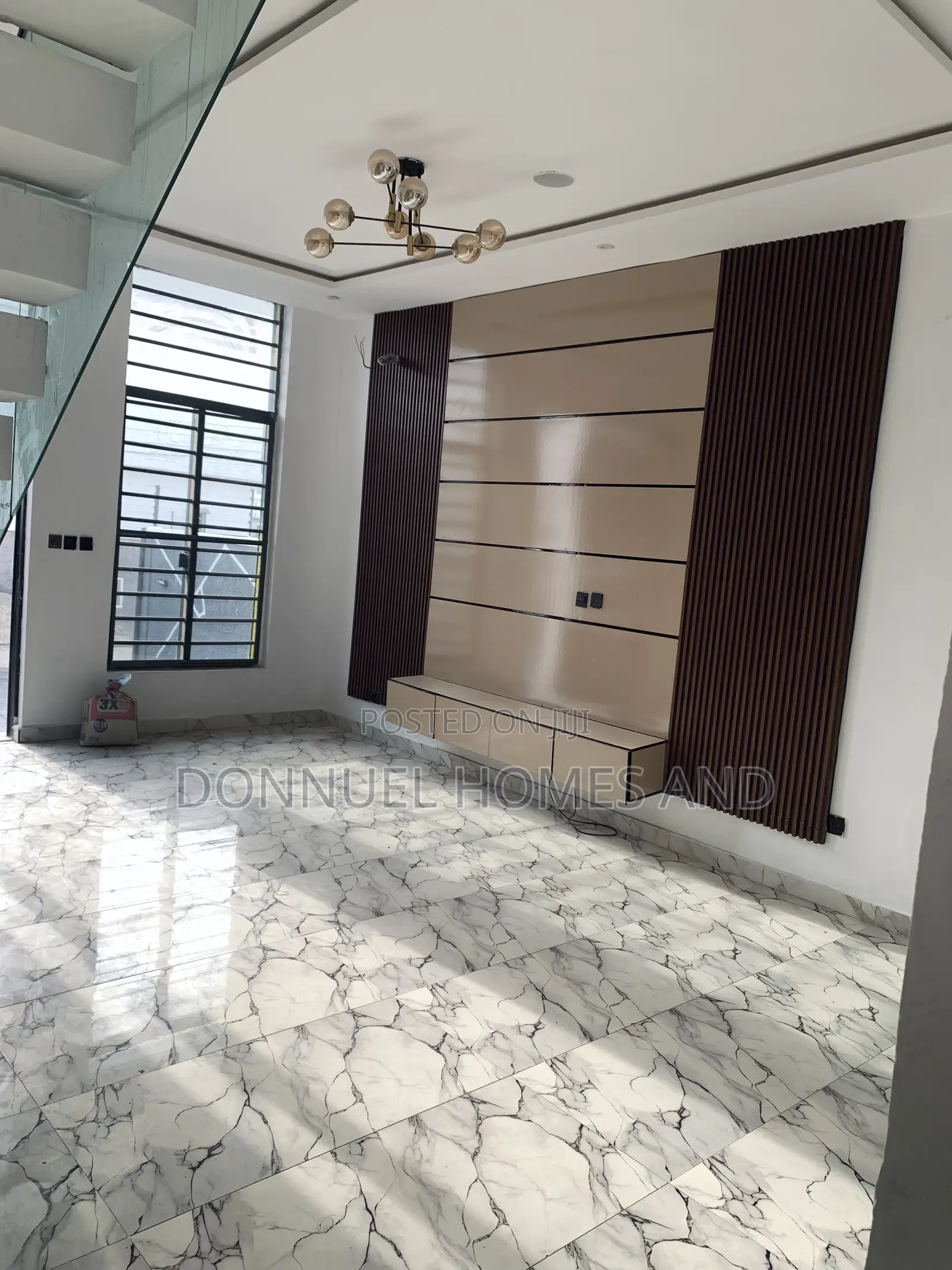 4bdrm Duplex in Ikota for sale