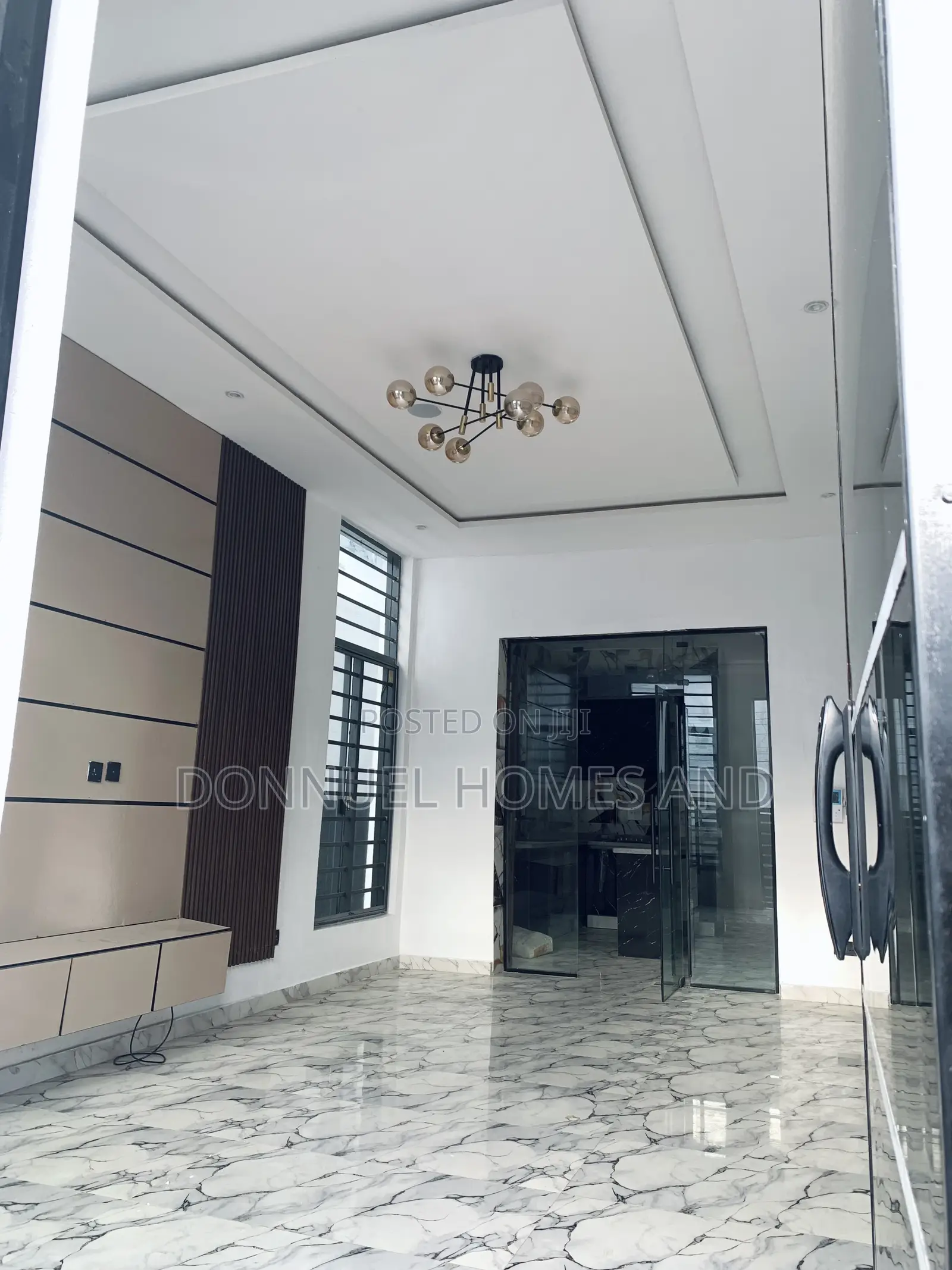 4bdrm Duplex in Ikota for sale