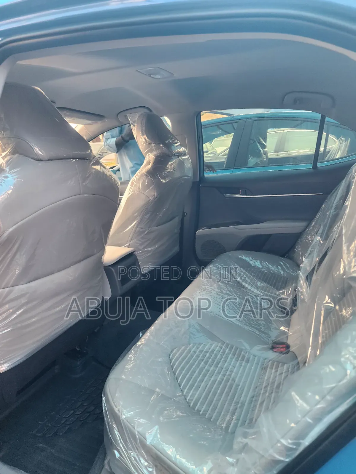 Toyota Camry SE 2025 Blue