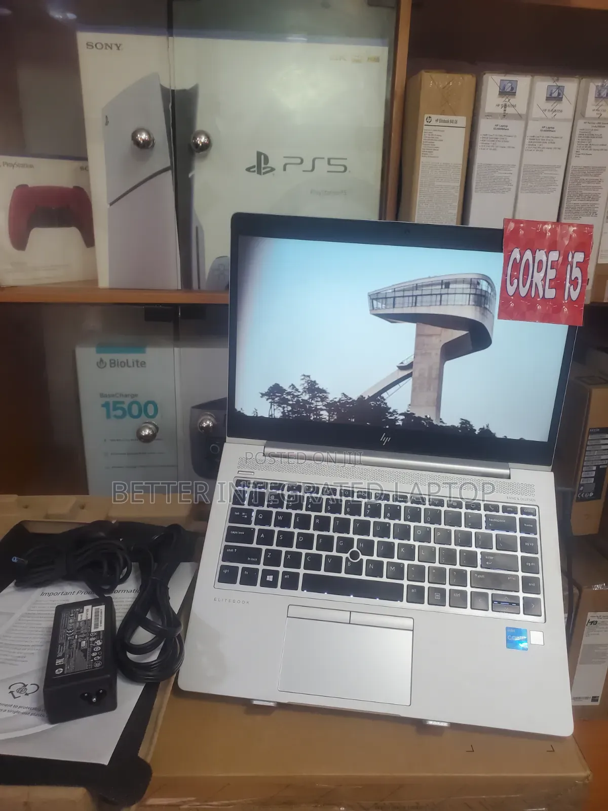 New Laptop HP EliteBook 820 16GB Intel Core 5 SSD 512GB