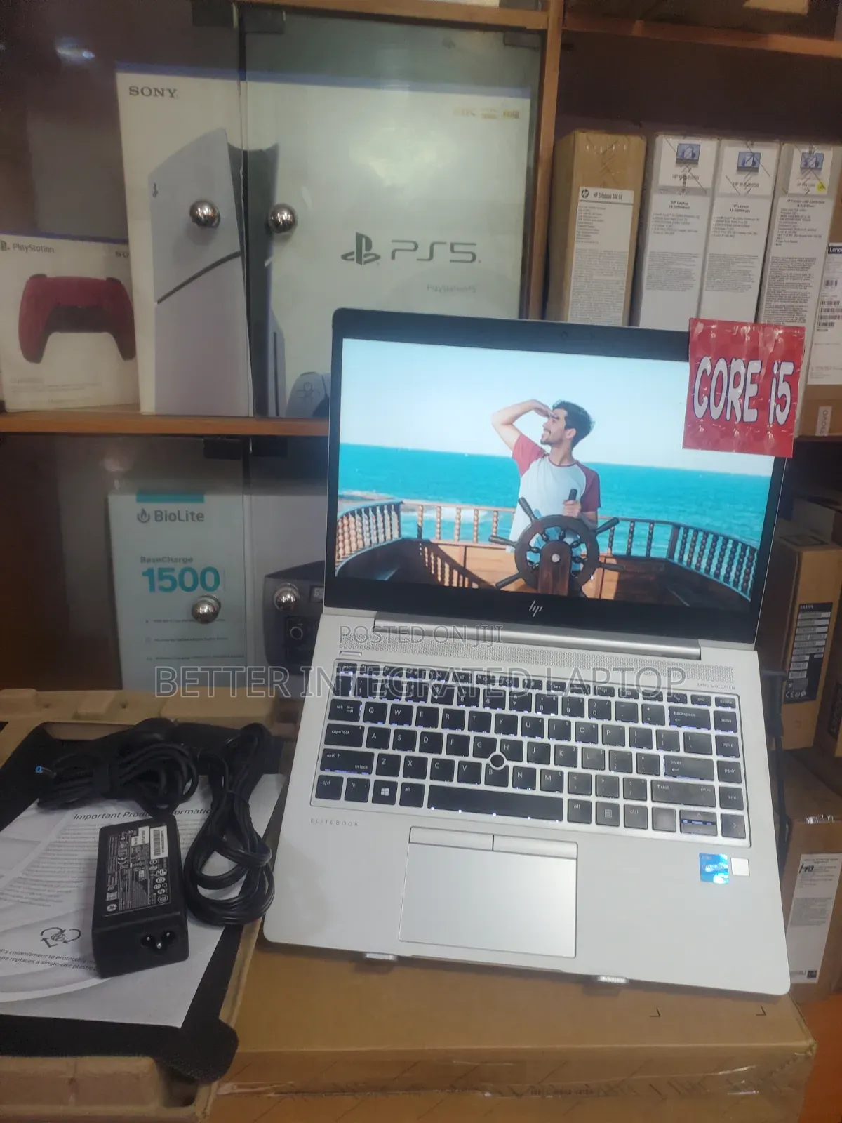 New Laptop HP EliteBook 820 16GB Intel Core 5 SSD 512GB