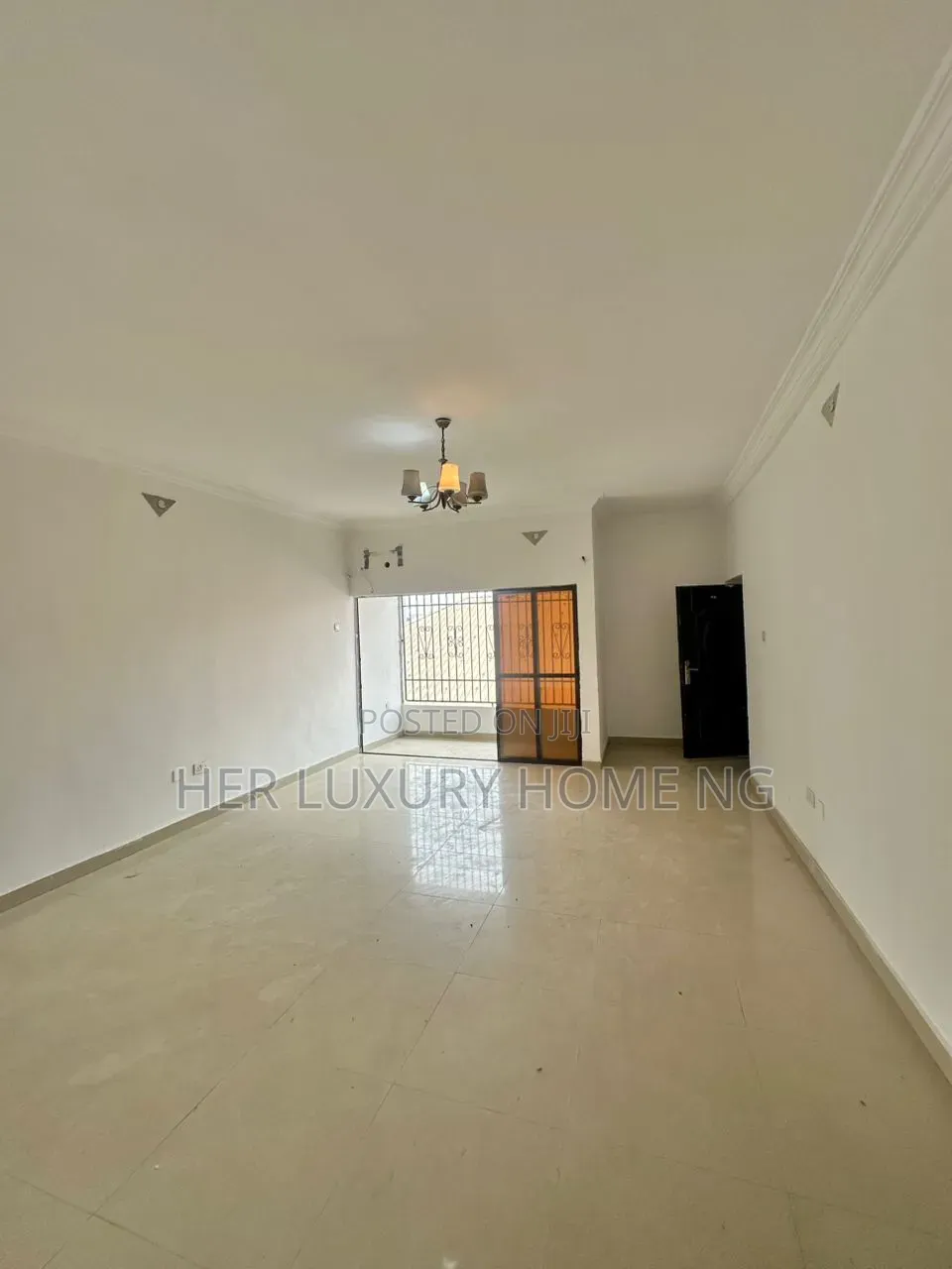 Mini Flat in Osapa London for rent